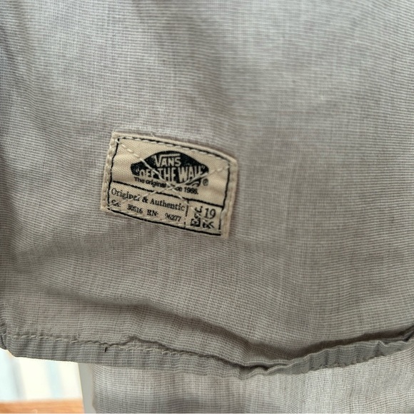 VANS Gray Casual Button Down Shirt SZ M - Picture 7 of 8